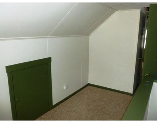 84 Mayflower Rd, Springfield, MA 01118 photo 12