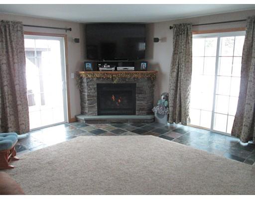 7 Duda Dr, Easthampton, MA 01027 photo 3
