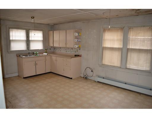 69 Maple St, Warren, MA 01083 photo 4