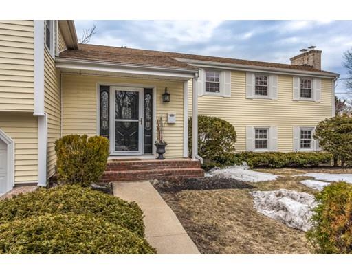 18 Robin Rd, Reading, MA 01867 photo 4