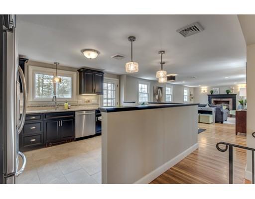 18 Robin Rd, Reading, MA 01867 photo 6
