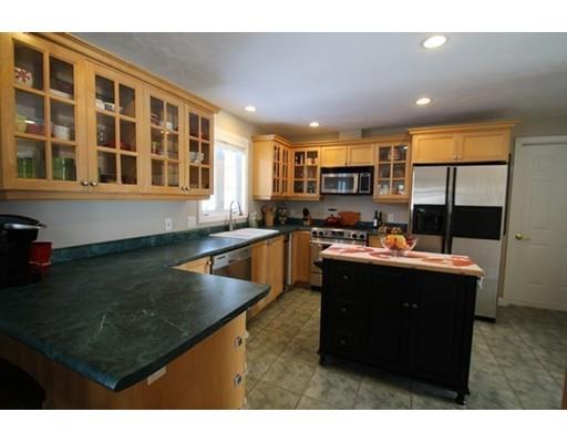 31 Witham St, Gloucester, MA 01930 photo 6