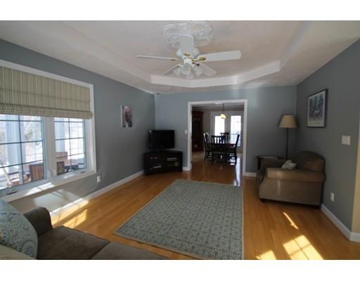 31 Witham St, Gloucester, MA 01930 photo 10