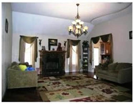 90 Frederick St, West Springfield, MA 01089 photo 7