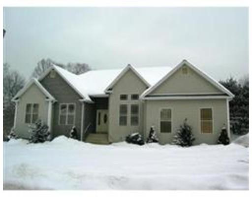 90 Frederick St, West Springfield, MA 01089 photo 1