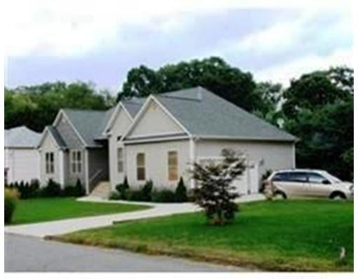 90 Frederick St, West Springfield, MA 01089 photo 4