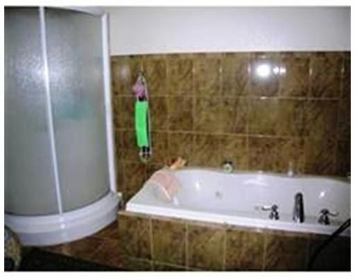 90 Frederick St, West Springfield, MA 01089 photo 11