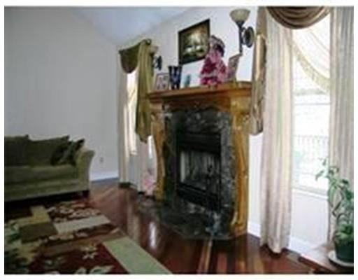 90 Frederick St, West Springfield, MA 01089 photo 8