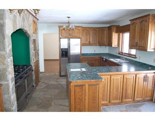 25 Station St, Wareham, MA 02571 photo 5
