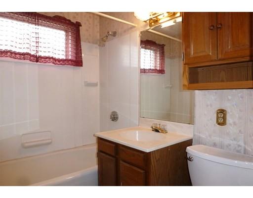 18 Webber St, Springfield, MA 01108 photo 13