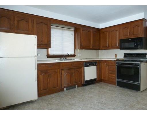 18 Webber St, Springfield, MA 01108 photo 11