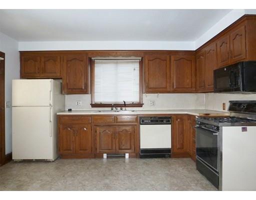 18 Webber St, Springfield, MA 01108 photo 9