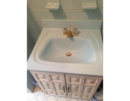1638 Rodman St, Fall River, MA 02721 photo 8