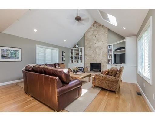 47 Gerald Rd, Marblehead, MA 01945 photo 4