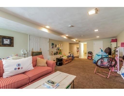 47 Gerald Rd, Marblehead, MA 01945 photo 24