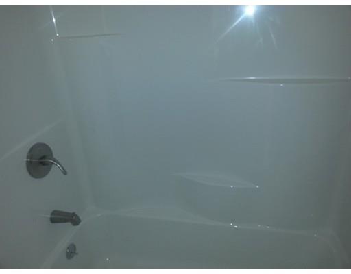 121 Sterling St, Springfield, MA 01107 photo 6