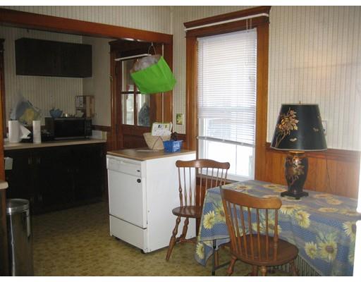 118 Malden St, Worcester, MA 01606 photo 4