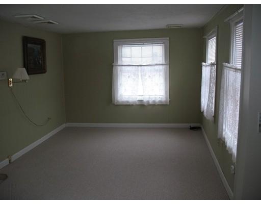 6 Freeman St, Bourne, MA 02532 photo 3