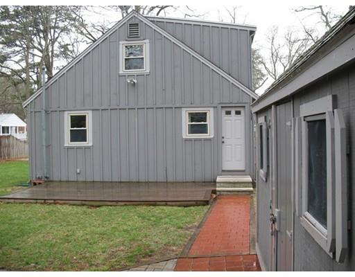 6 Freeman St, Bourne, MA 02532 photo 2