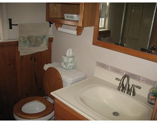 6 Freeman St, Bourne, MA 02532 photo 5