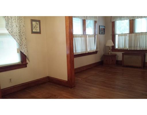 21 Utica St, Springfield, MA 01104 photo 7