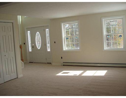 7 Monroe Dr, Ashburnham, MA 01430 photo 3