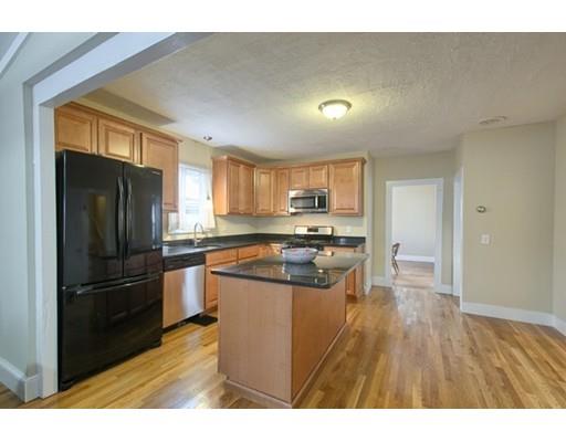 3 Charter St, Danvers, MA 01923 photo 5