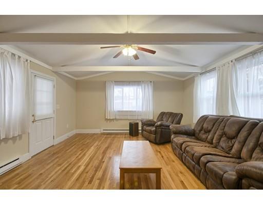 3 Charter St, Danvers, MA 01923 photo 9
