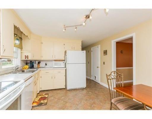 23 Druid Hill Rd, Springfield, MA 01129 photo 7