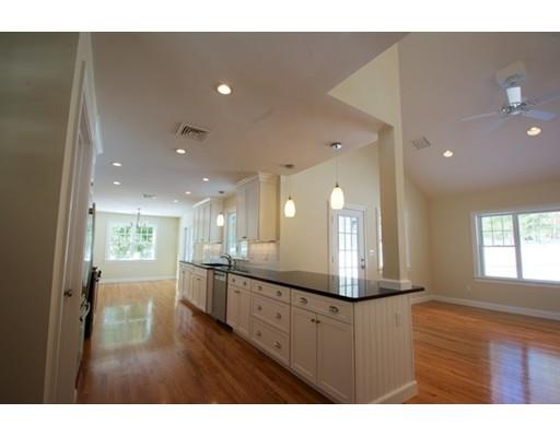 237 Franklin St, Reading, MA 01867 photo 7