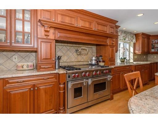 12 Saw Mill Pond Rd, Hingham, MA 02043 photo 4