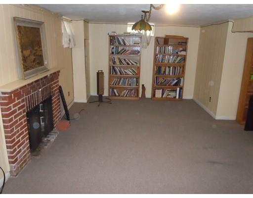 155 Carnavon Cir, Springfield, MA 01109 photo 16