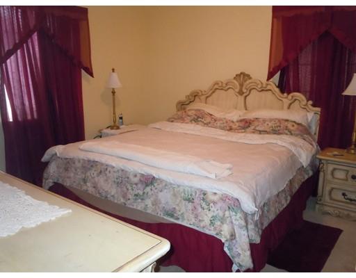 155 Carnavon Cir, Springfield, MA 01109 photo 11