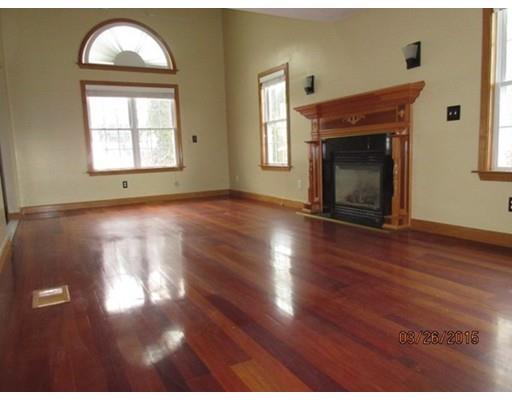 383 Mower St, Worcester, MA 01602 photo 3