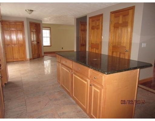 383 Mower St, Worcester, MA 01602 photo 10