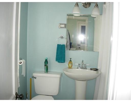 290 Plumtree Rd, Springfield, MA 01118 photo 14