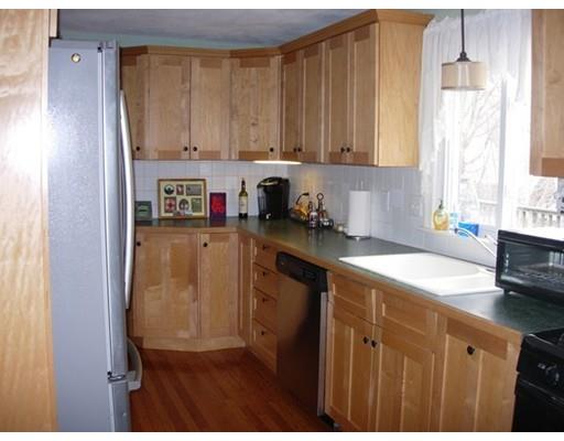 290 Plumtree Rd, Springfield, MA 01118 photo 11