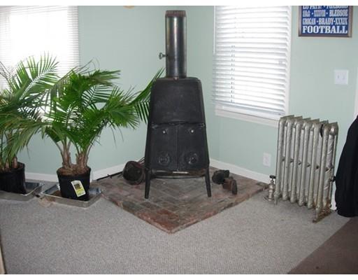 290 Plumtree Rd, Springfield, MA 01118 photo 13