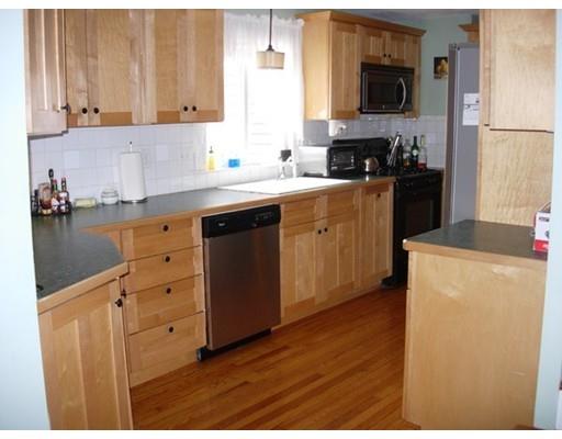 290 Plumtree Rd, Springfield, MA 01118 photo 10