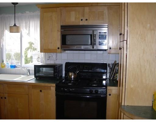 290 Plumtree Rd, Springfield, MA 01118 photo 12