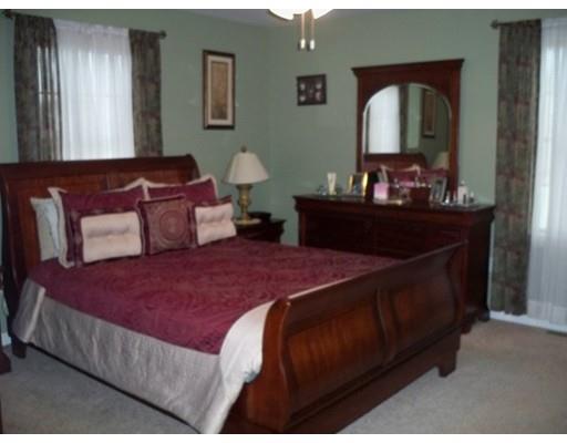 319 Arnold Ave, Springfield, MA 01119 photo 11