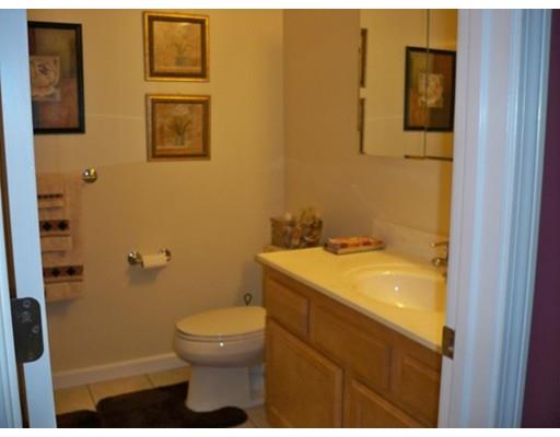319 Arnold Ave, Springfield, MA 01119 photo 9