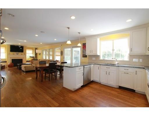 14 Indian Path, Dedham, MA 02026 photo 3