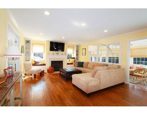 14 Indian Path, Dedham, MA 02026 photo 4