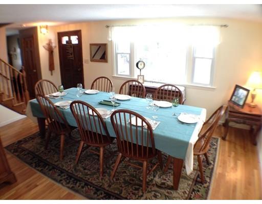 64 Apache Rd, Bellingham, MA 02019 photo 3