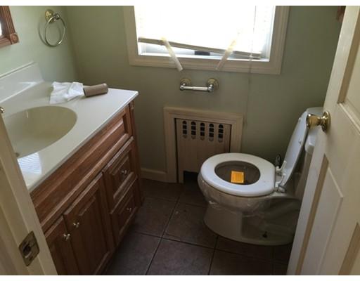 90 Eleanor Rd, Springfield, MA 01108 photo 9