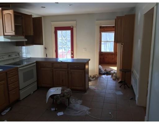 90 Eleanor Rd, Springfield, MA 01108 photo 16