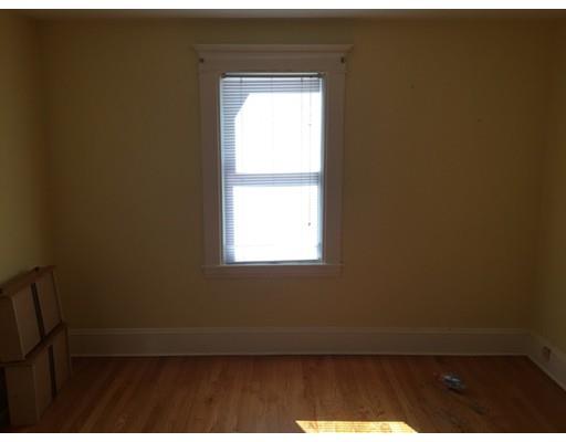 90 Eleanor Rd, Springfield, MA 01108 photo 24