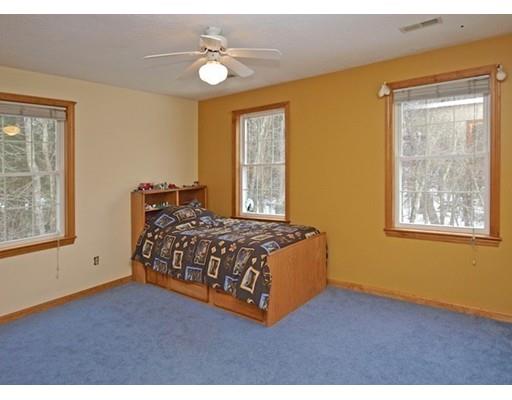 208 East St, Upton, MA 01568 photo 14
