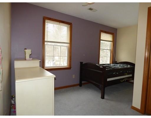 208 East St, Upton, MA 01568 photo 15